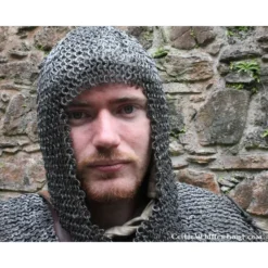 Ulfberth Coif Med Firkantet Halsudskæring, Flade Ringe - Kile Nitter, 8 Mm -Svaerd Salg coif med firkantet halsudskaering flade ringe kile 2