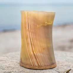 Epic Armoury Horn Cup Eventyrer, Lys -Svaerd Salg horn cup eventyrer lys 1