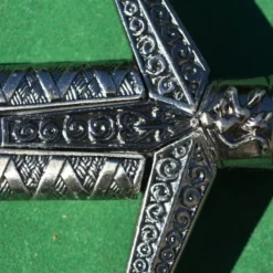 Kort Sværd Med Honeycomb Motiv 13 Kort Sværd Med Honeycomb Motiv -Svaerd Salg kort svaerd med honeycomb motiv 5