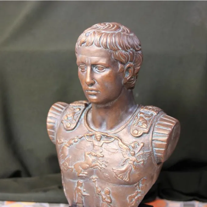 Svaerd Salg 28 Svaerd Salg -Svaerd Salg bronzed buste kejser augustus